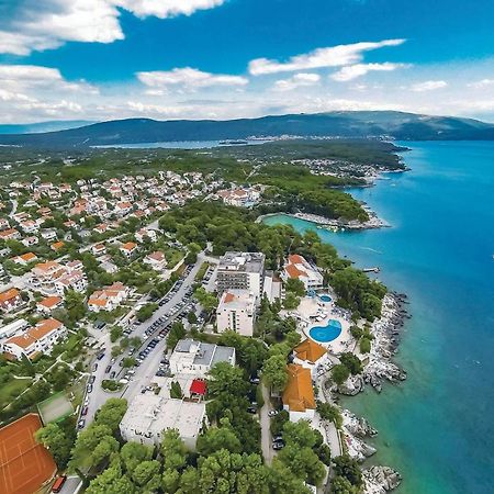 Beautiful Apartment In Pinezici With Wifi Exterior photo